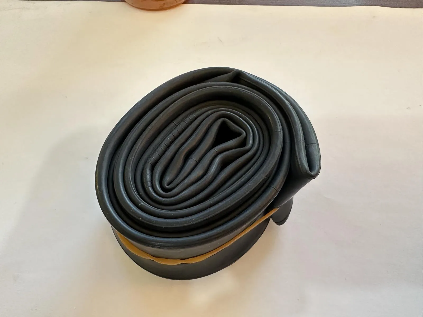 26" Innova Mountain BIKE TUBE 26" X 1.95" / 2.125"  32mm Schrader New bulk