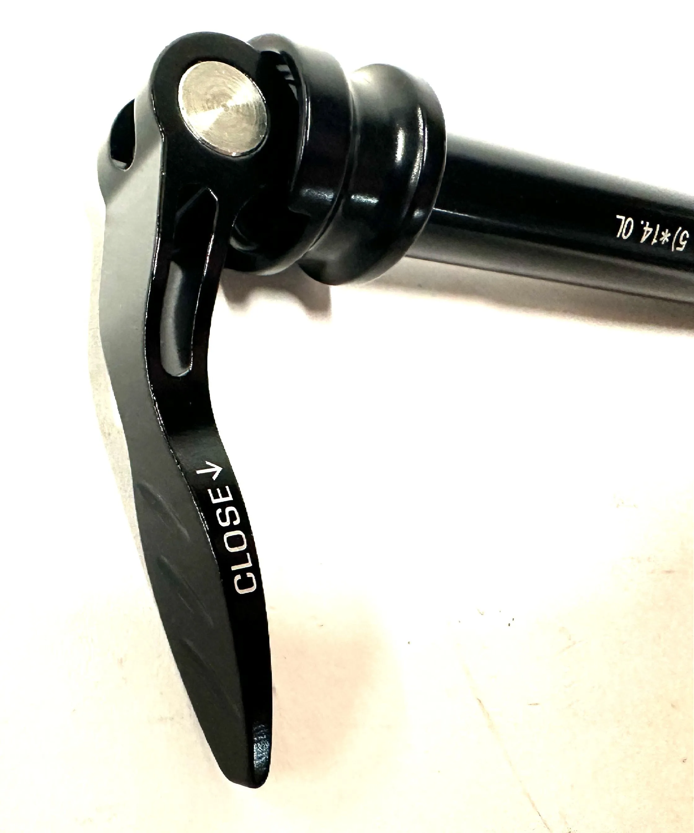 Alloy Thru Axle 15mm x 125mm Quick Release 15.0*111.OL*M15(P1.5)*14.OL
