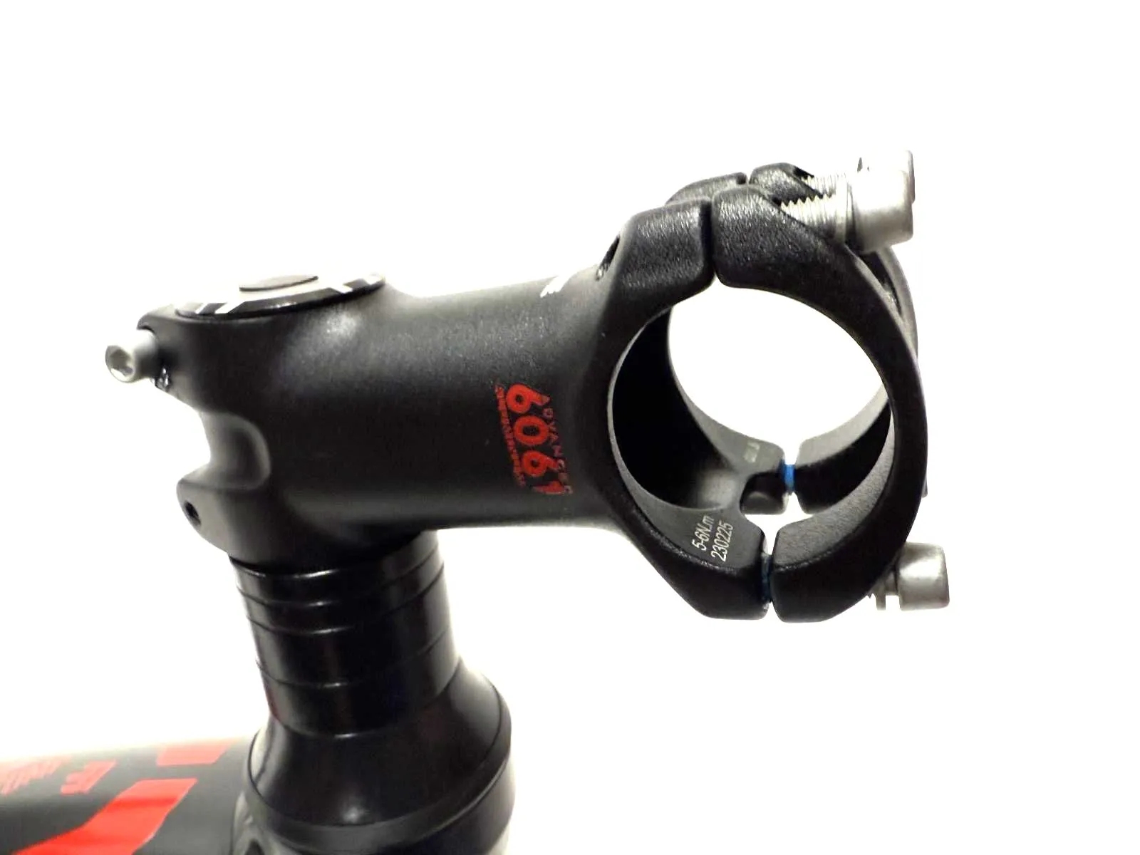 Mongoose Tyax Comp 27.5" Womens 148mm Thru Axle Disc Hardtail Small Frame   Fork