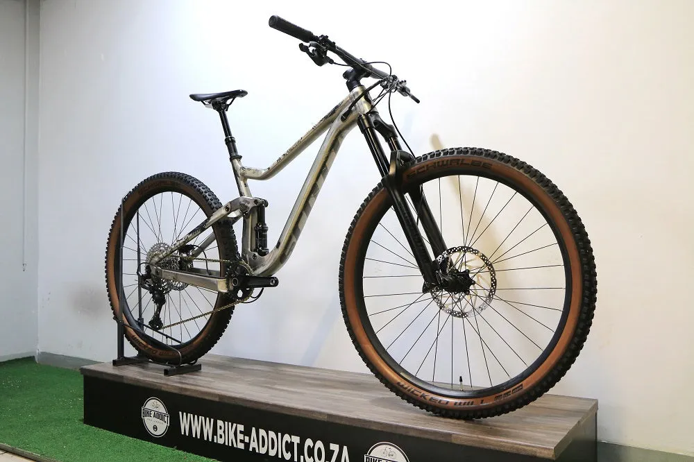 SCOTT Genius 950 Medium (Pre-Owned)