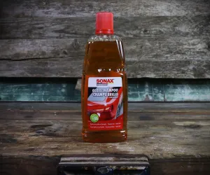 SONAX Gloss Shampoo Concentrate (1 Litre)