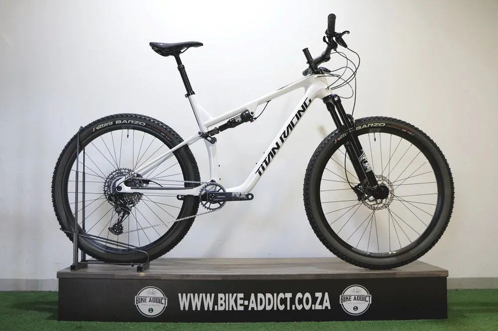 TITAN RACING Cypher Gen 2 120 DC Carbon Expert (2025)