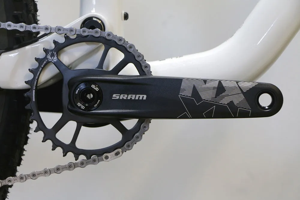 TITAN RACING Cypher Gen 2 120 DC Carbon Expert (2025)