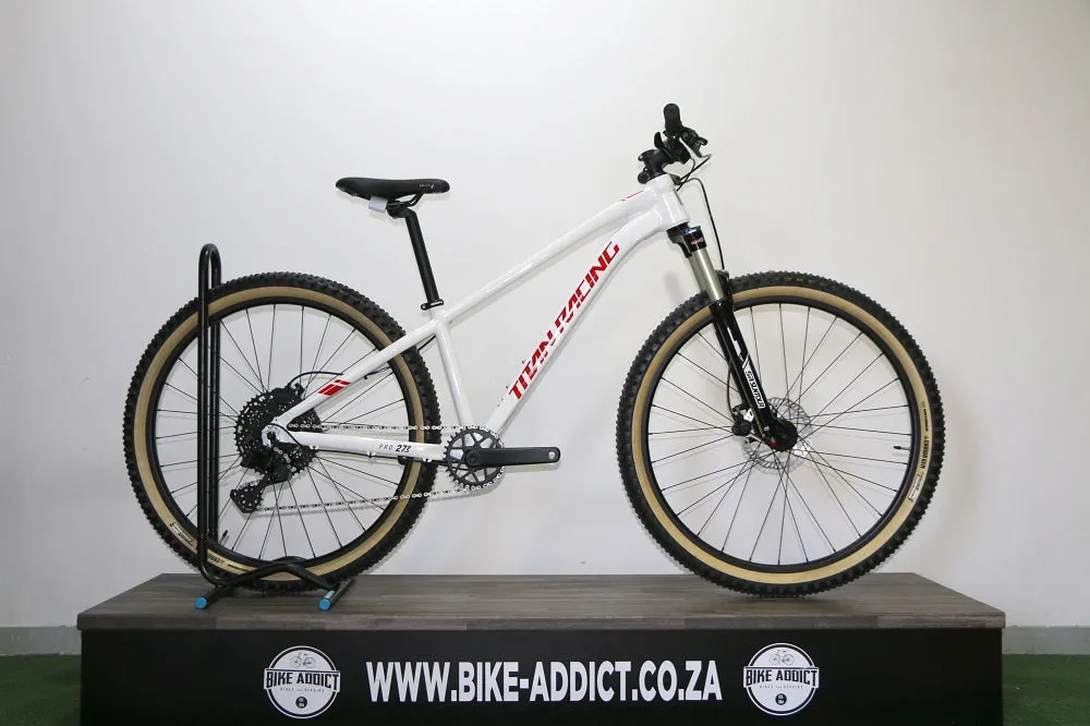 TITAN RACING Hades 27.5" Pro (2025)