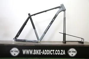 TITAN RACING Rogue Cruz Frame