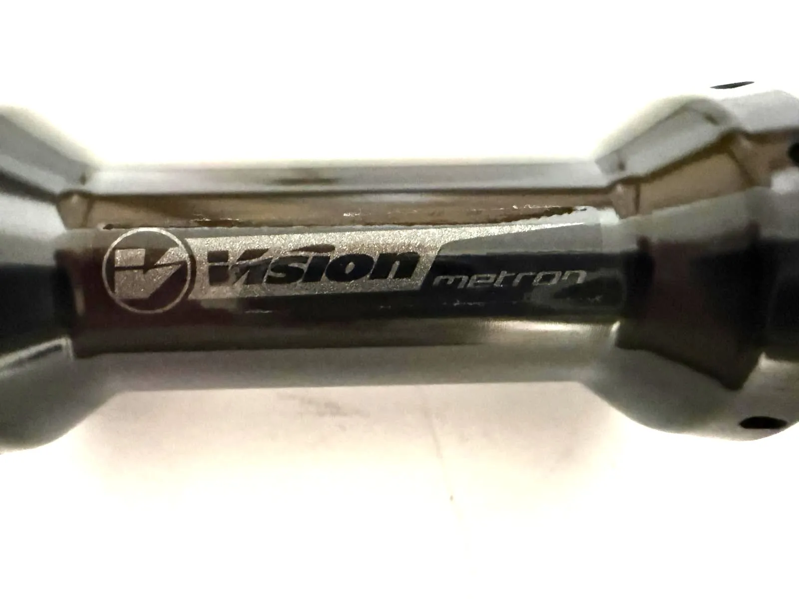 Vision Metron 100mm QR Quick Release 18 spoke Front Hub Black Sealed New Old